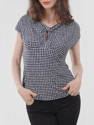 Keyhole Front Top