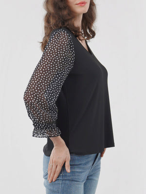 V-Neckline Three-Quarter Print Sleeve Top