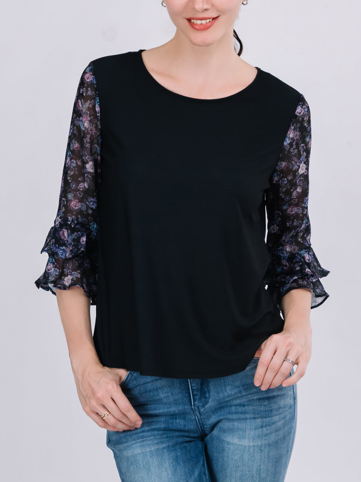 Round Neck Tiers Three-Quarter Sleeve Top