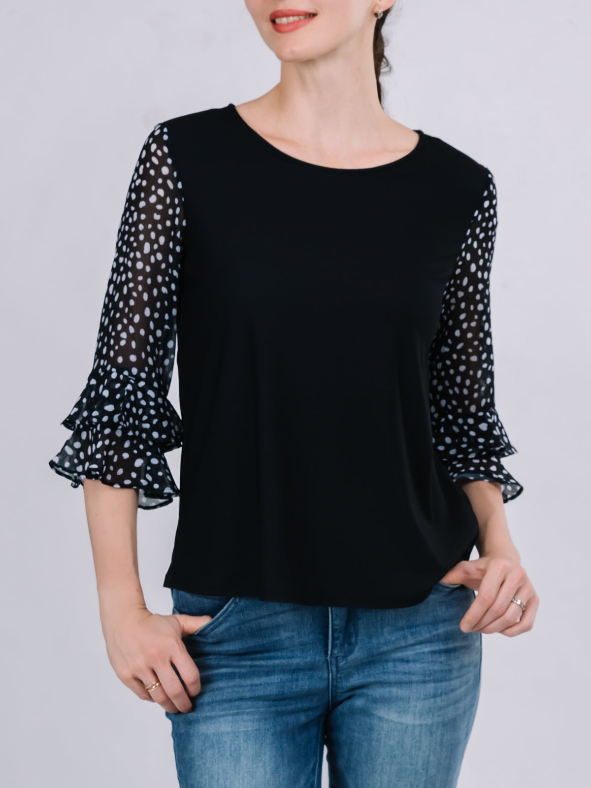 Round Neck Tiers Three-Quarter Sleeve Top