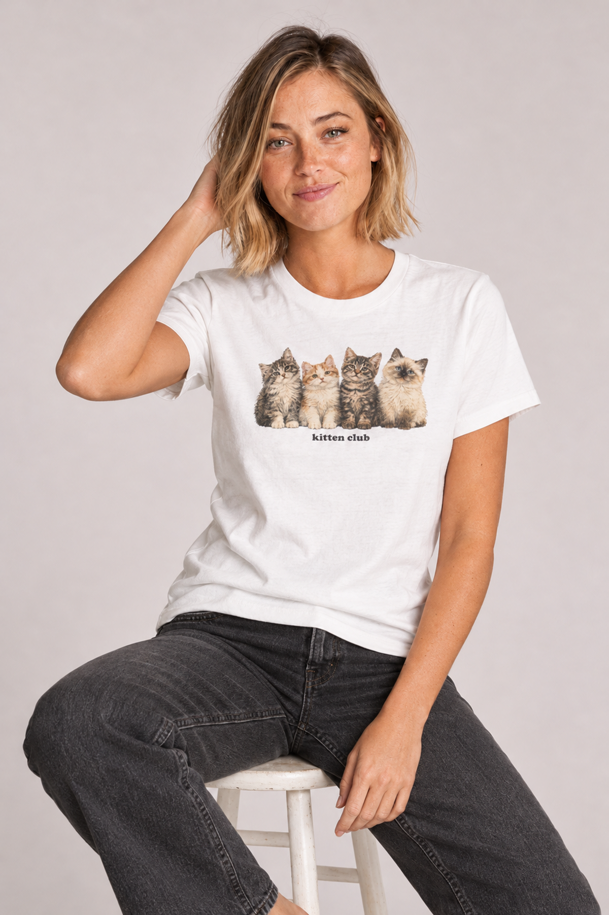 Kitten Club Graphic Tee – Vintage Four Cats T-Shirt