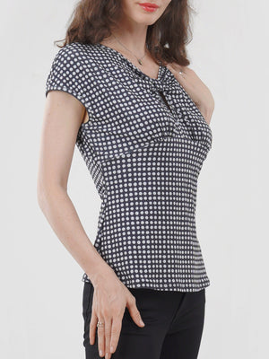 Keyhole Front Top