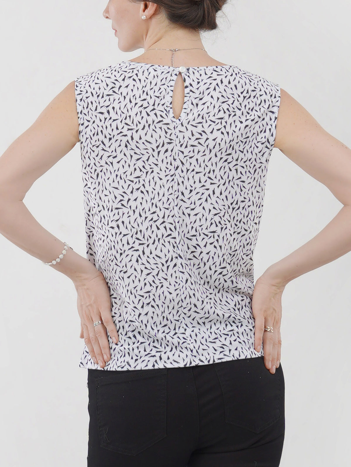 Tie Waist Sleeveless Top