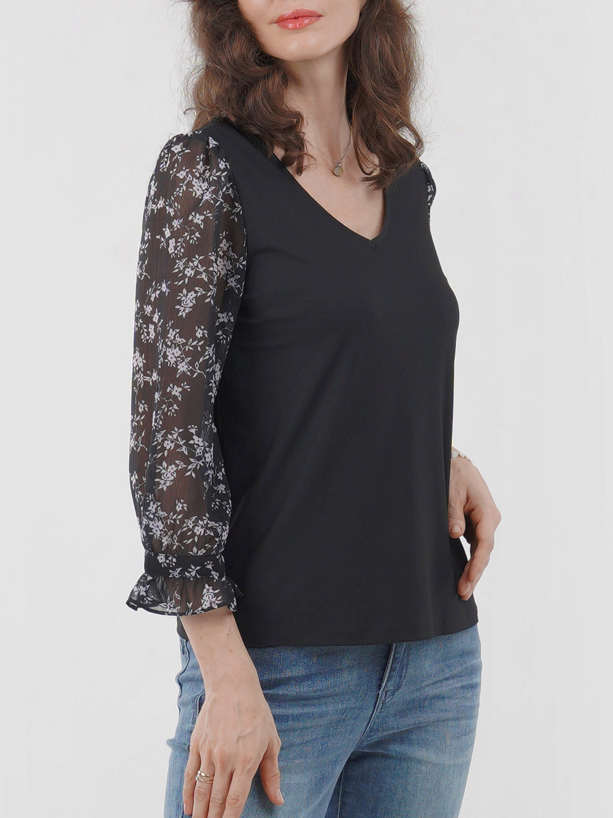 V-Neckline Three-Quarter Print Sleeve Top