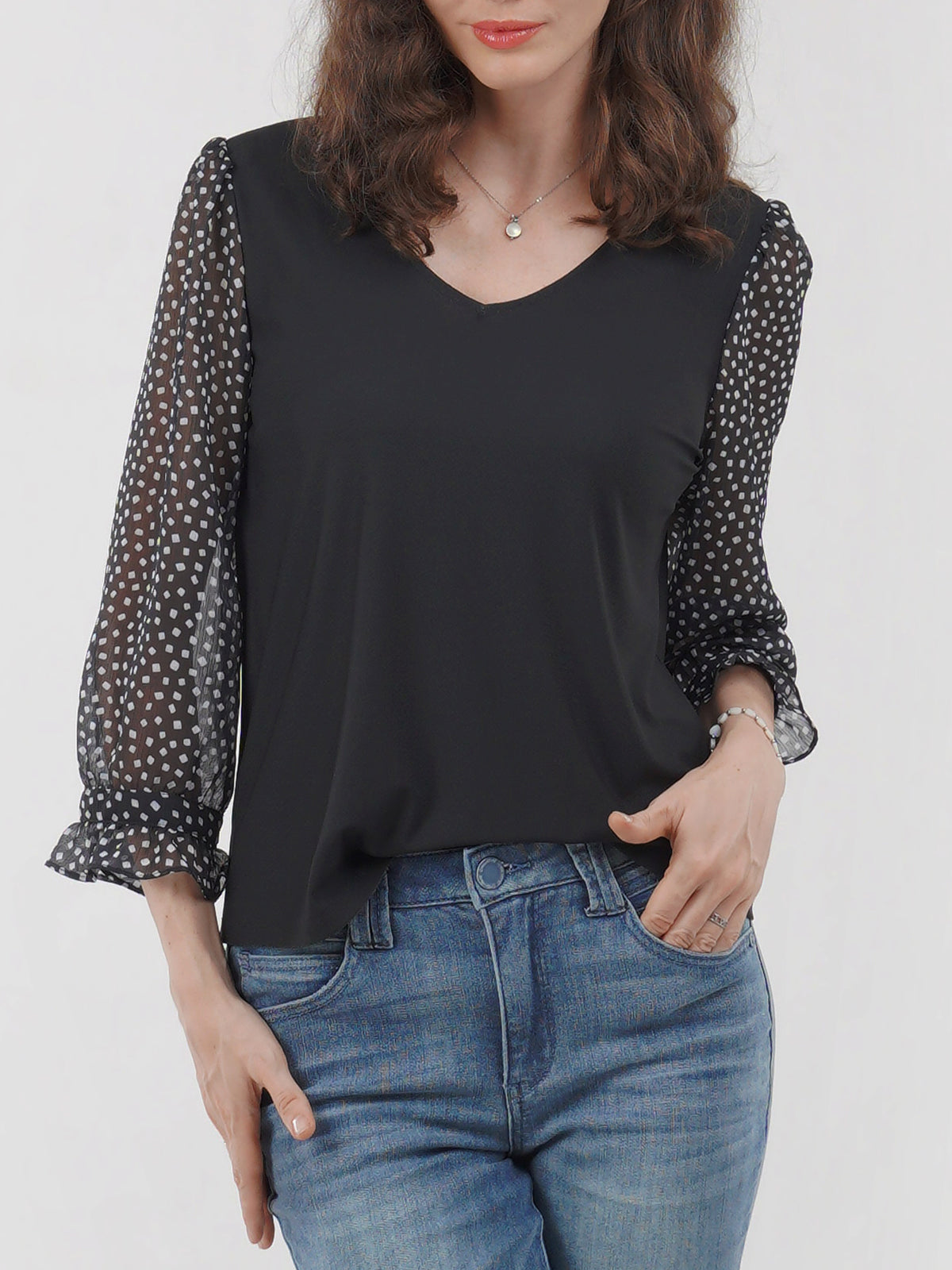 V-Neckline Three-Quarter Print Sleeve Top