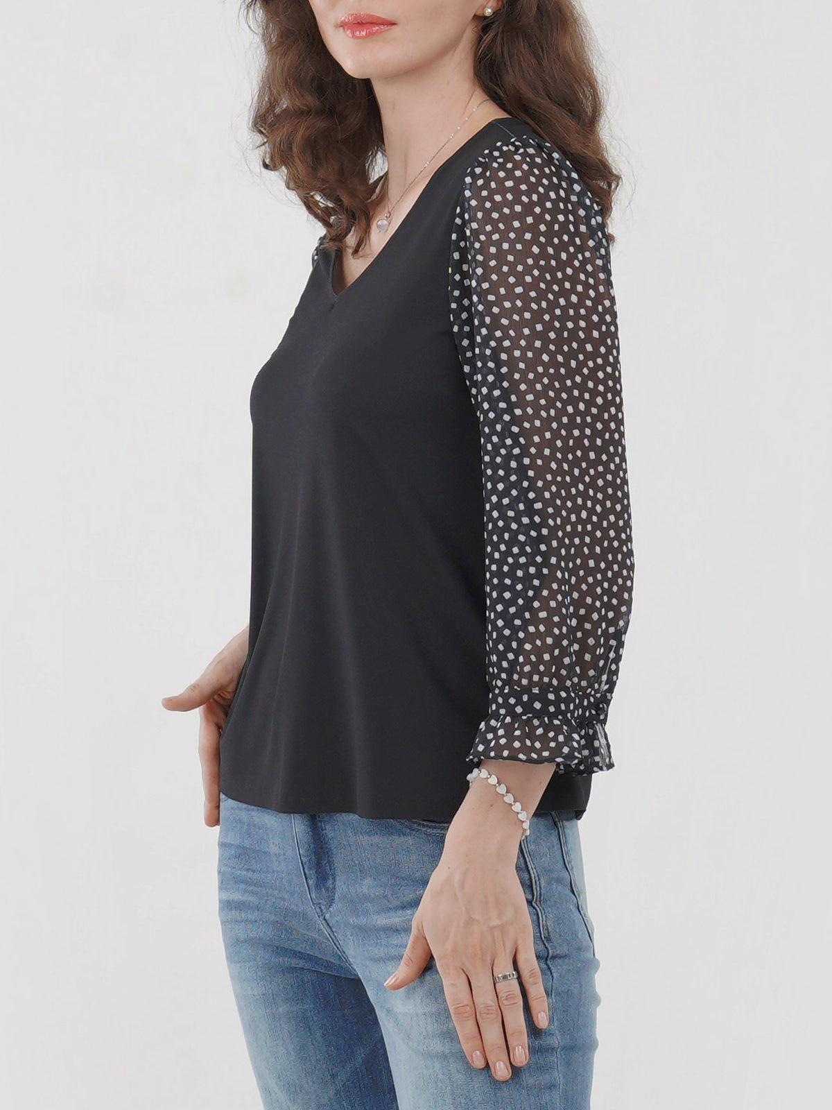 V-Neckline Three-Quarter Print Sleeve Top
