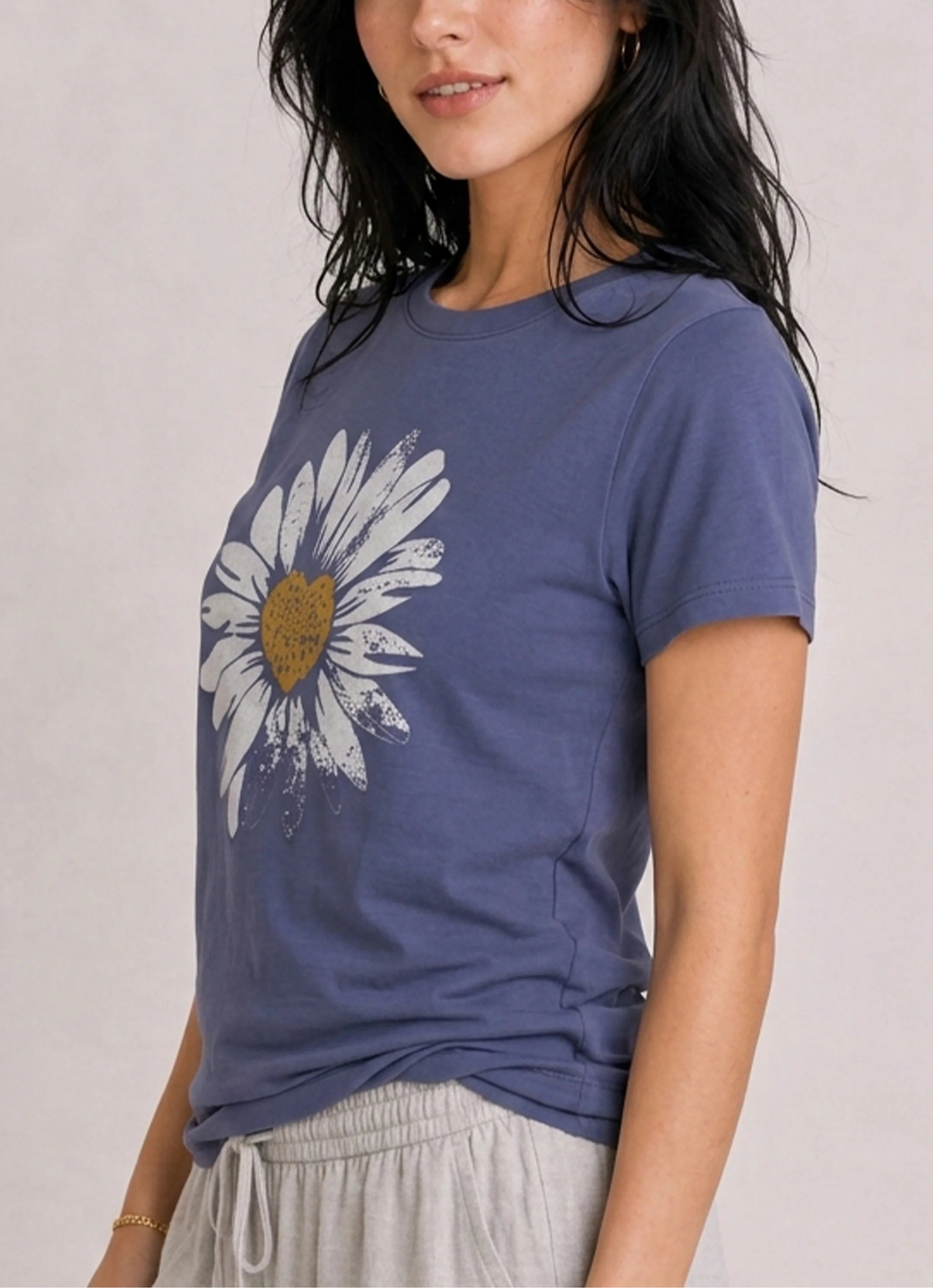 Distressed Daisy Blue Tee
