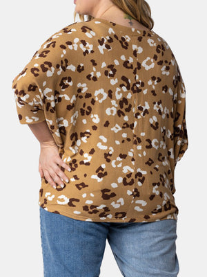 Plus Size Leopard Knit Top