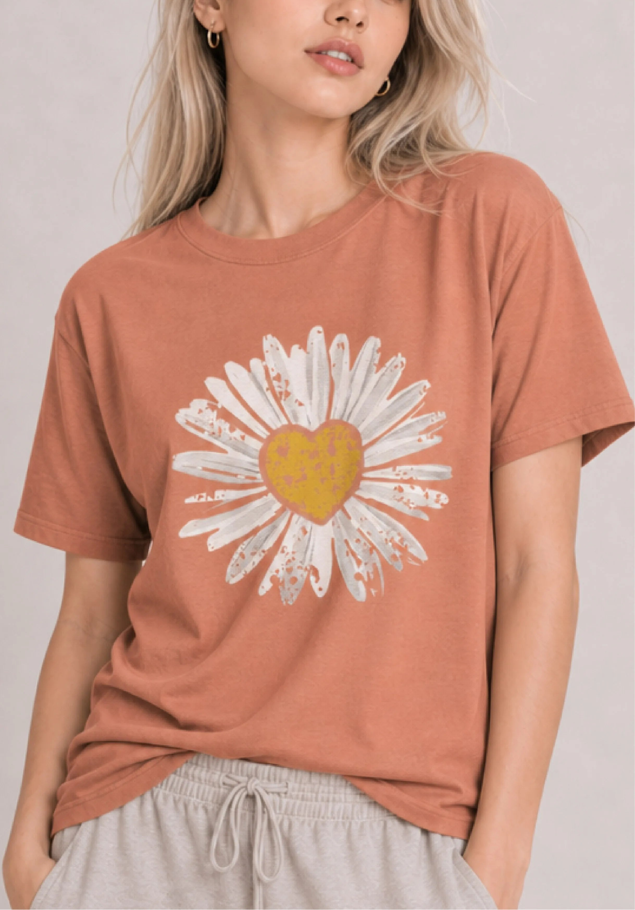 Retro Daisy Rust Tee