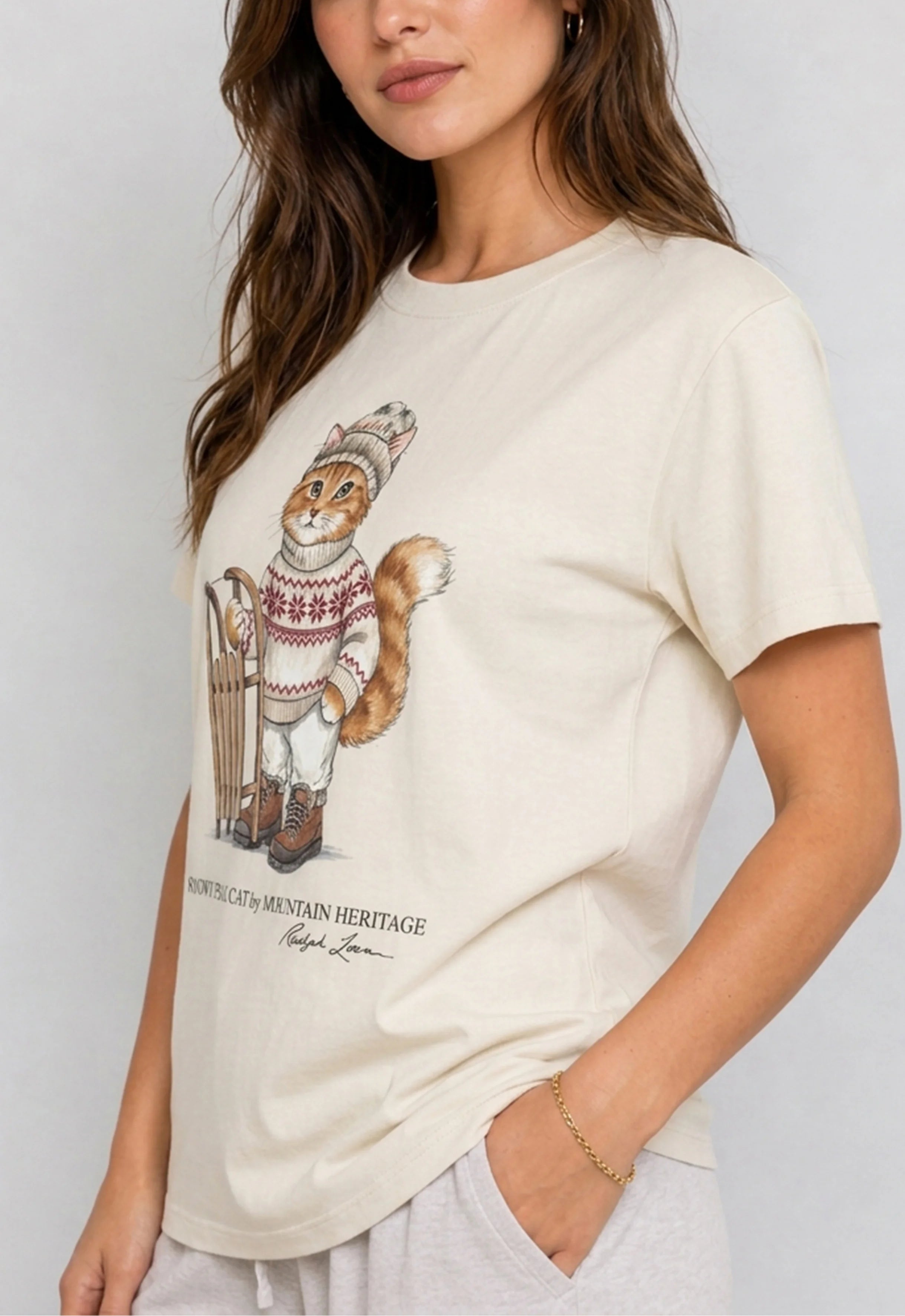 Snowy Peak Cat Ivory Tee