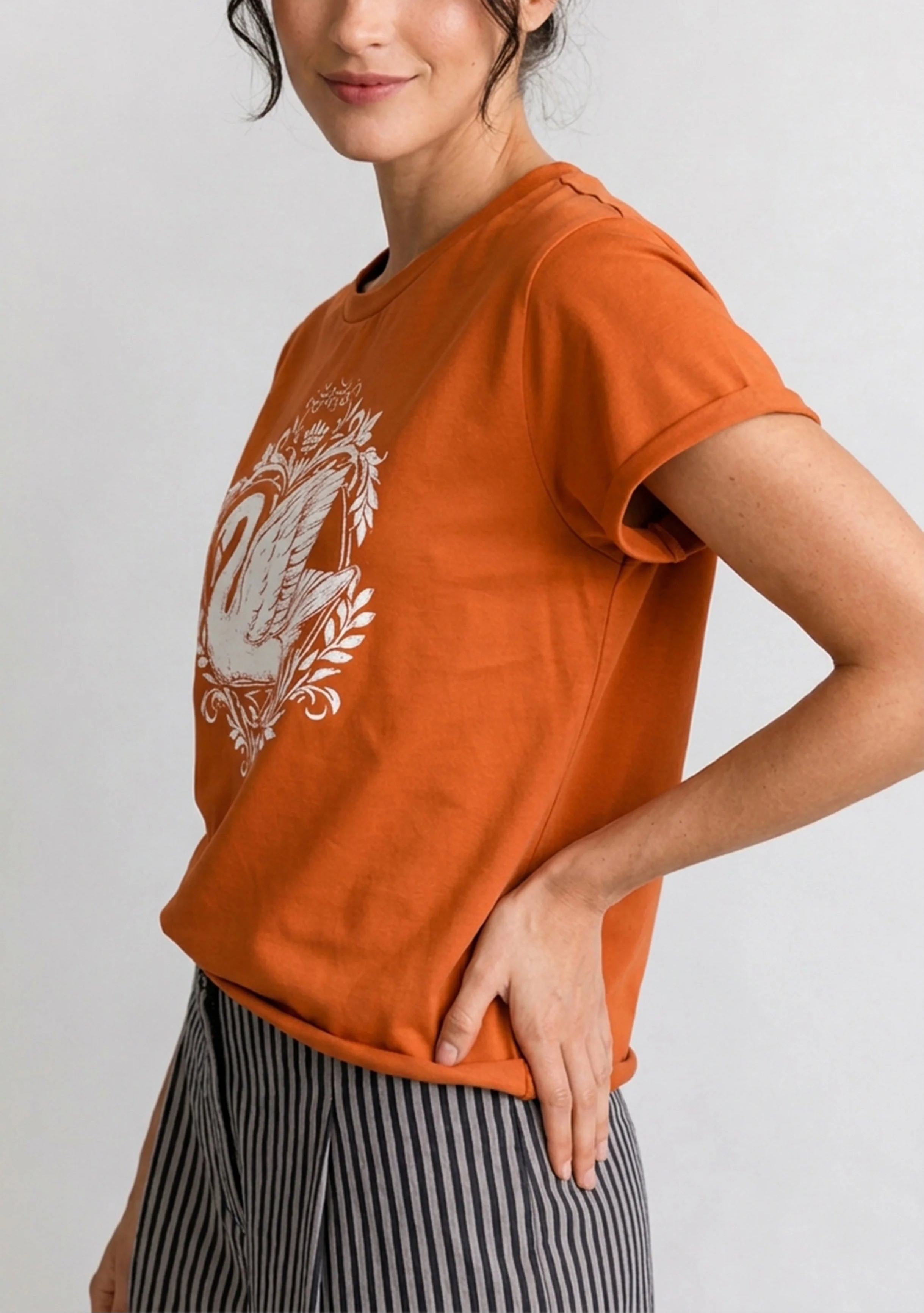 Ornate Swan Rust Tee