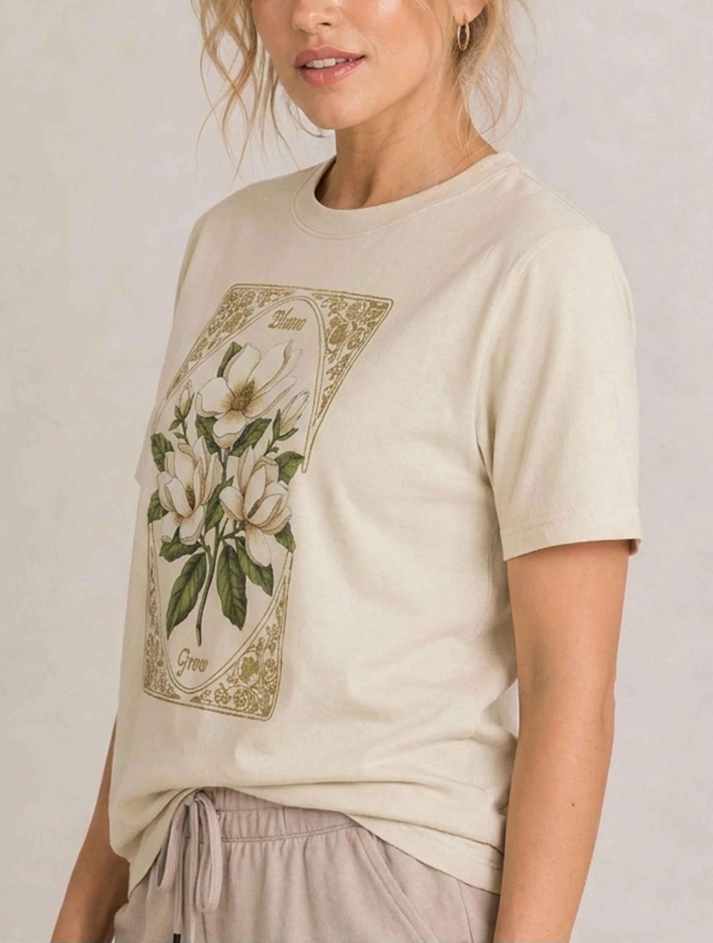 Vintage Magnolia Bloom Grow Tee