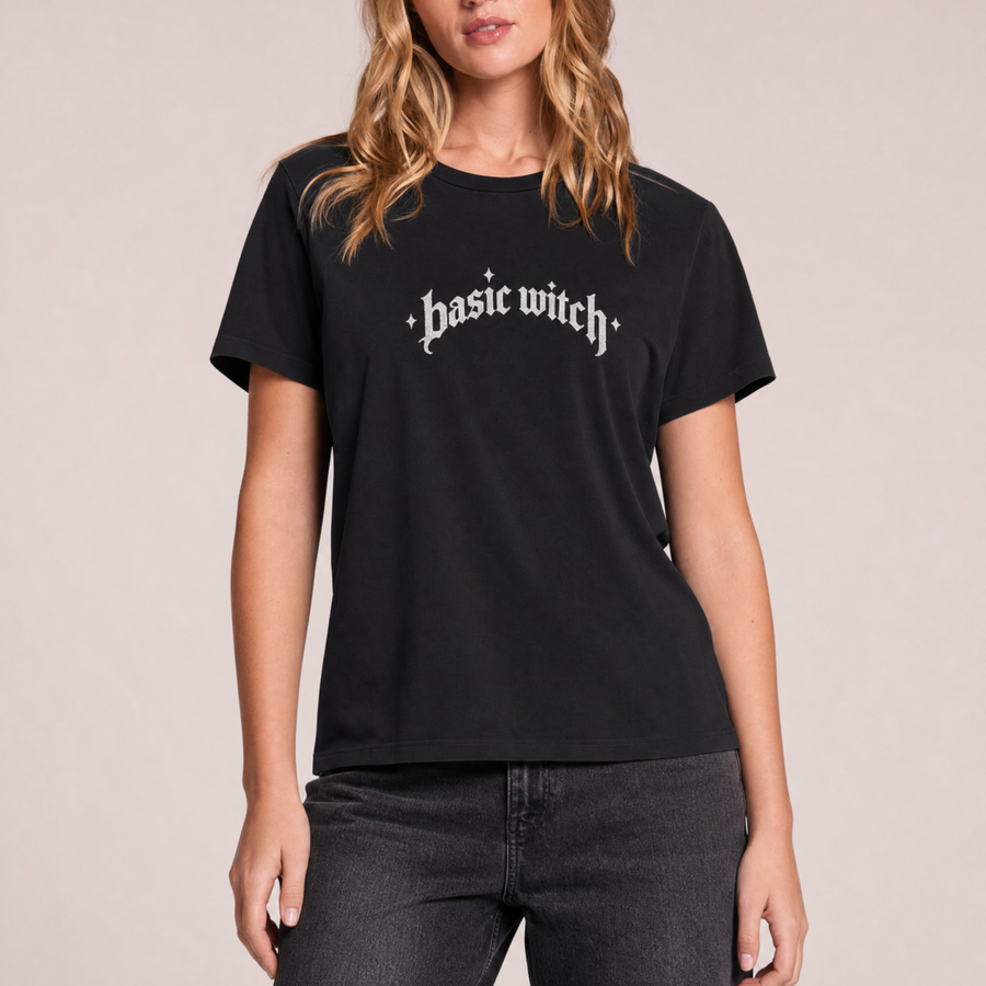 Basic Witch Halloween — Graphic Tee