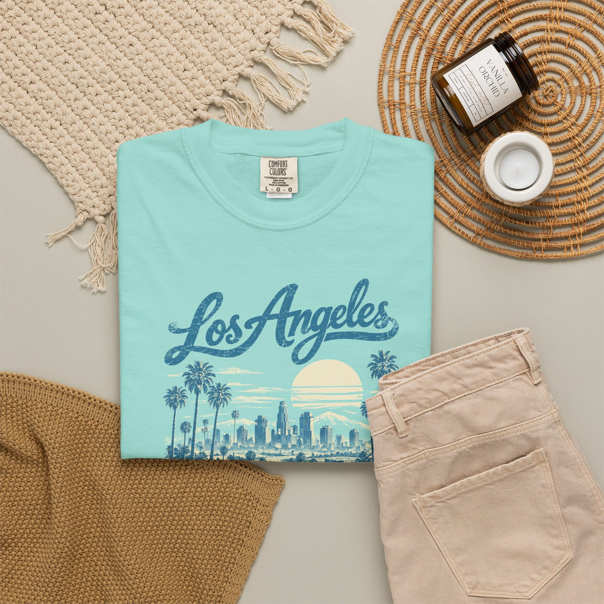 Los Angeles Golden Hour graphic tee in breezy turquoise – view 2